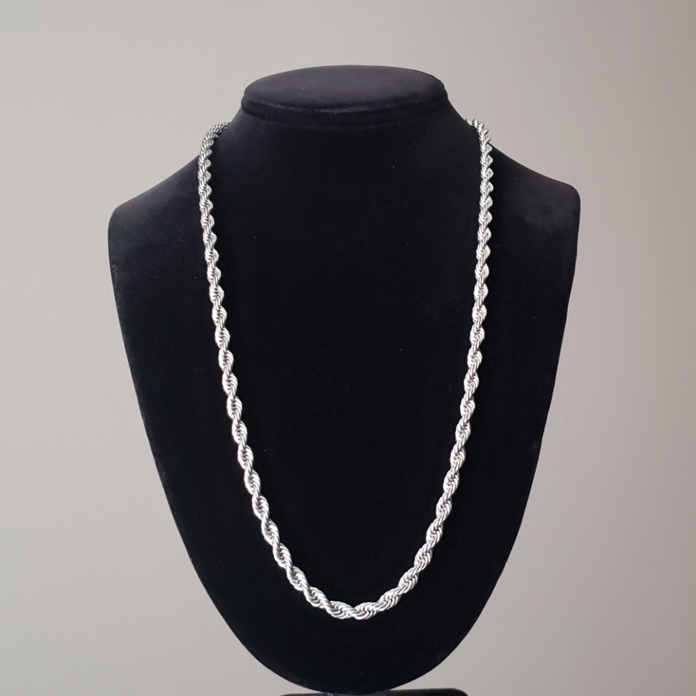 Stainless steel chain necklace